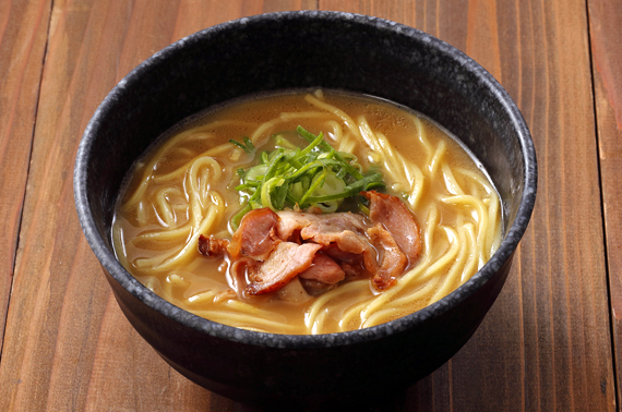 鳥貴族　とり白湯ラーメン