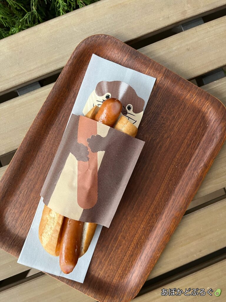 アトア　カフェ　ホットドッグ