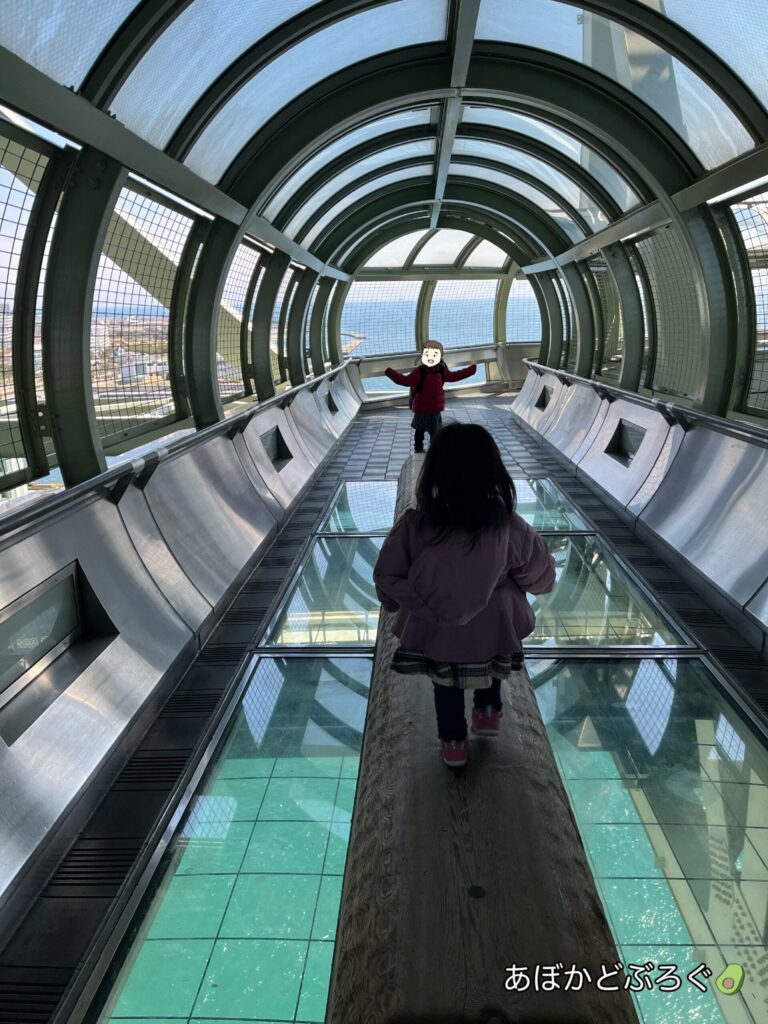 舞子海上プロムナード 丸木橋